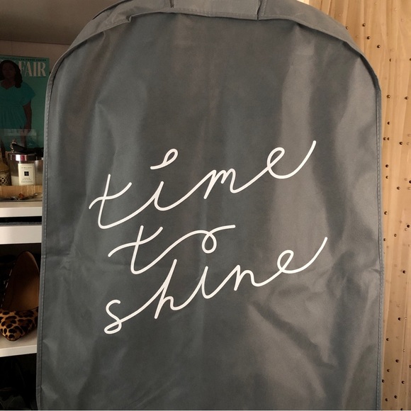 HOST PICK ✨ Floral Appliqué Corset Bodice Wedding Gown 🤍 - Picture 16 of 17